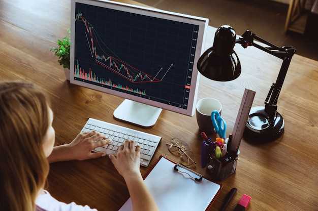 Examining the Advantages and Disadvantages of Technical Analysis